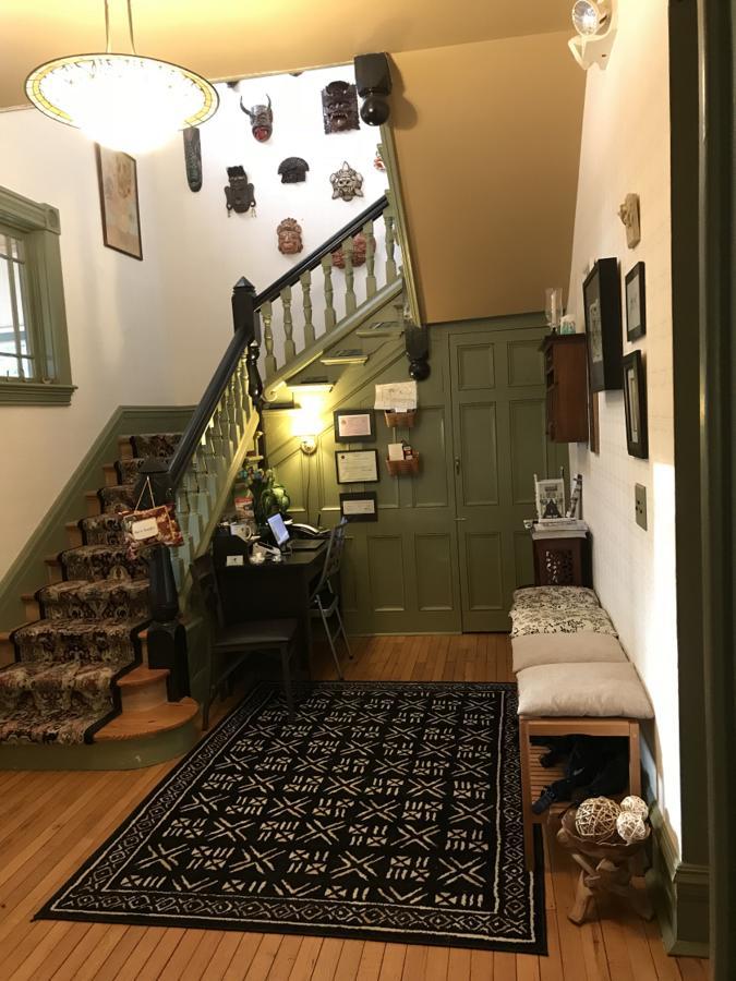 Hummingbird Inn Истон Экстерьер фото