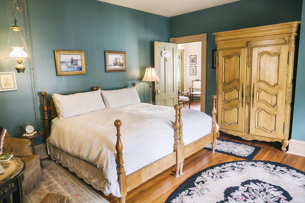Hummingbird Inn Истон Экстерьер фото