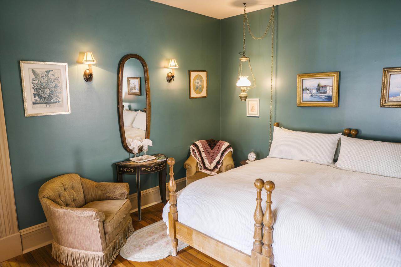 Hummingbird Inn Истон Экстерьер фото
