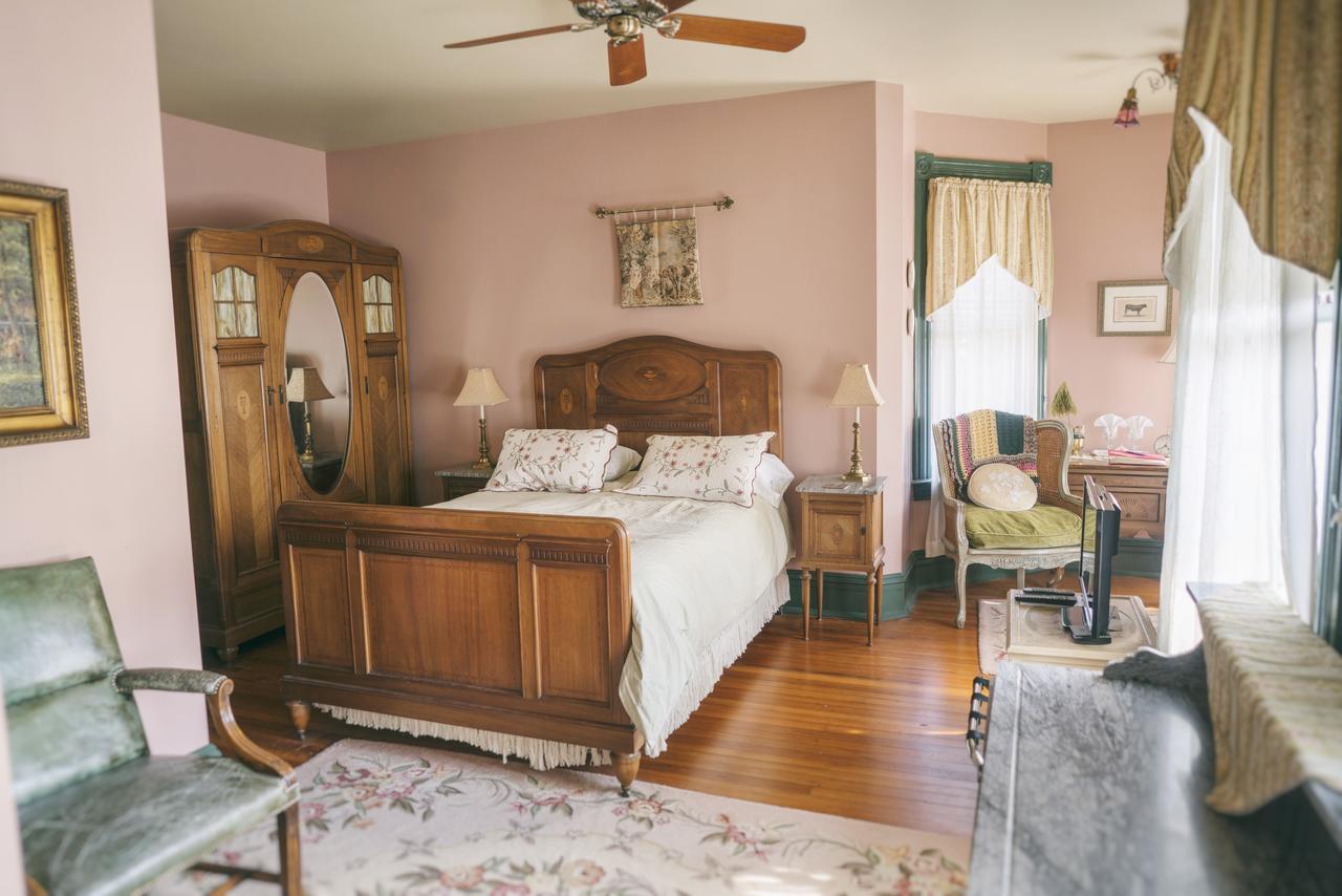 Hummingbird Inn Истон Экстерьер фото