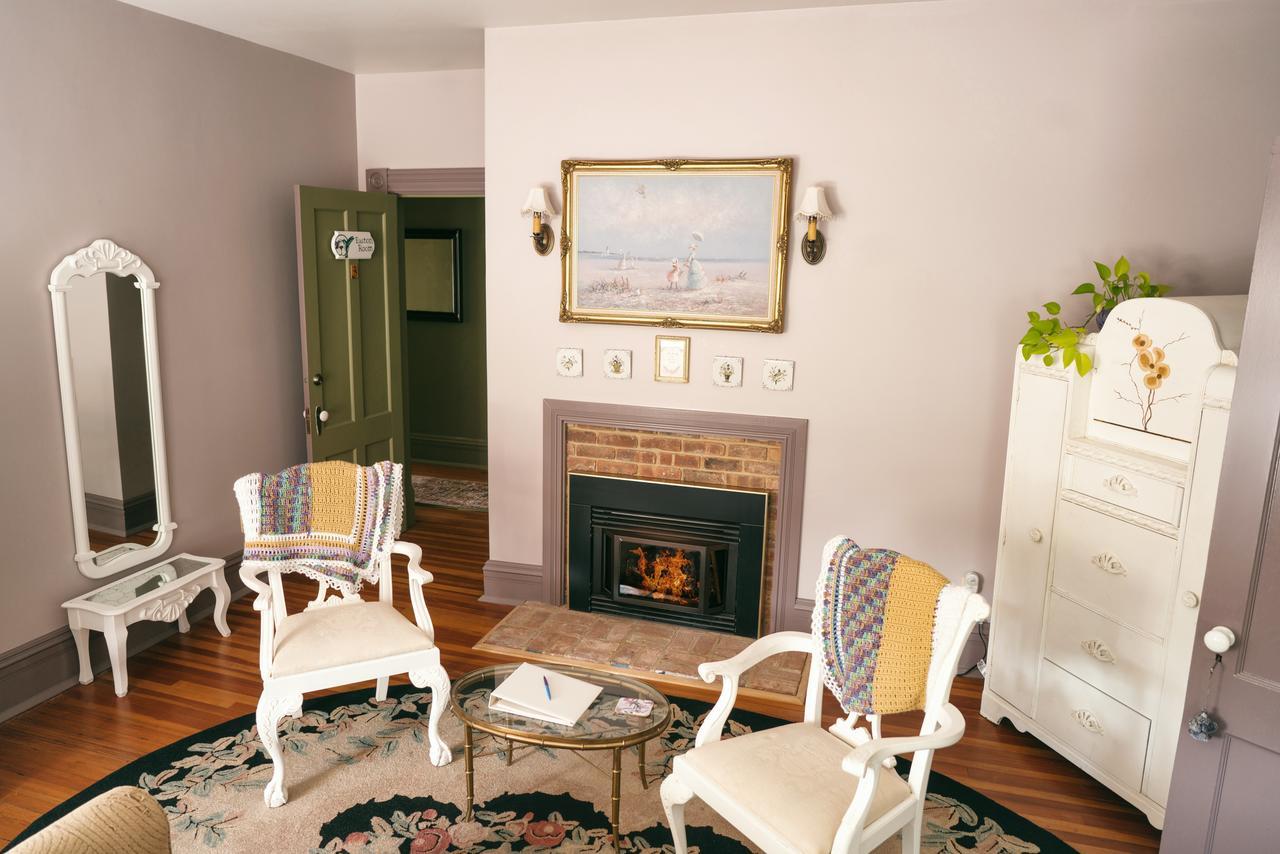 Hummingbird Inn Истон Экстерьер фото