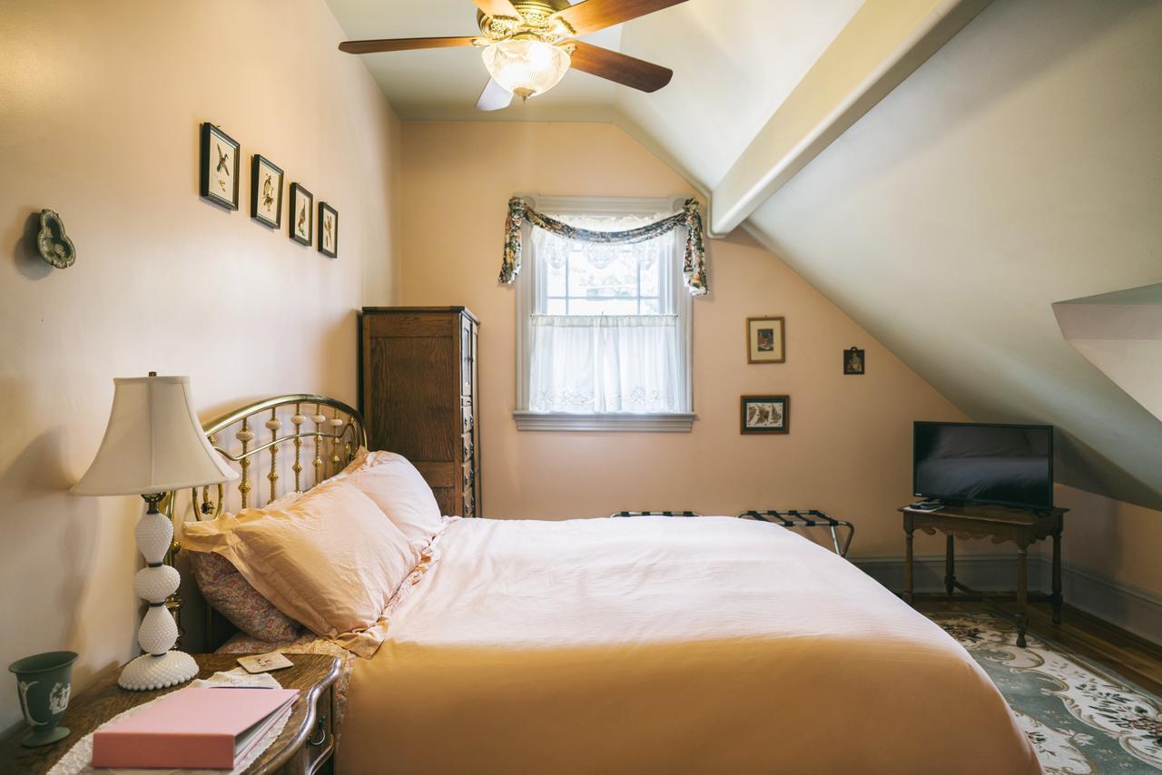 Hummingbird Inn Истон Экстерьер фото